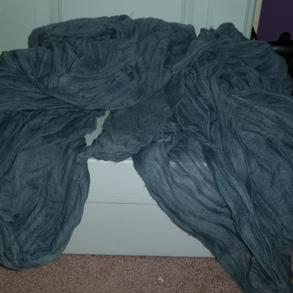 Scarf (not infinity)